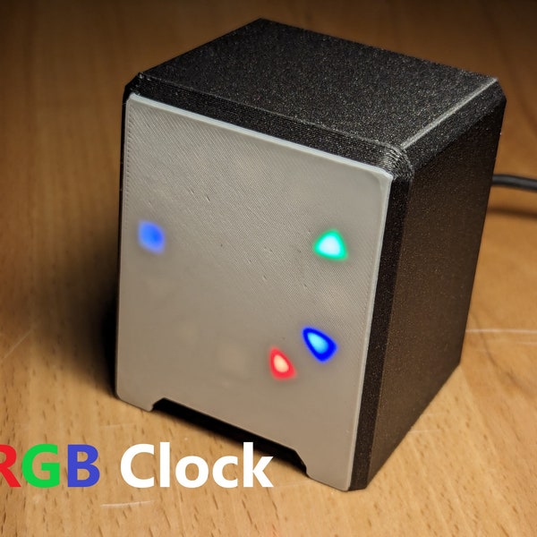 Orologio LED RGB per geek - Con configurazione interfaccia web