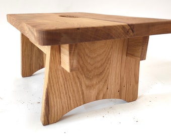 Footstool - footstool - stool - footstool - stool - footstool made of solid oak - optionally available in walnut or a combination