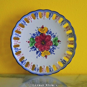 60&#39;s Vestal Alcobaca Hand Painted Floral Ceramic Hanging Wall Plate | Berry Bowl/Trinket Dish/Jewelry Holder