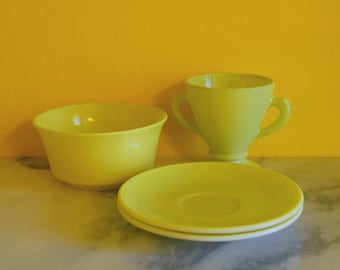 30's Hazel Atlas Moderntone Platonite Yellow 2 Plates, 1 Bowl, 1 Sugar Cup