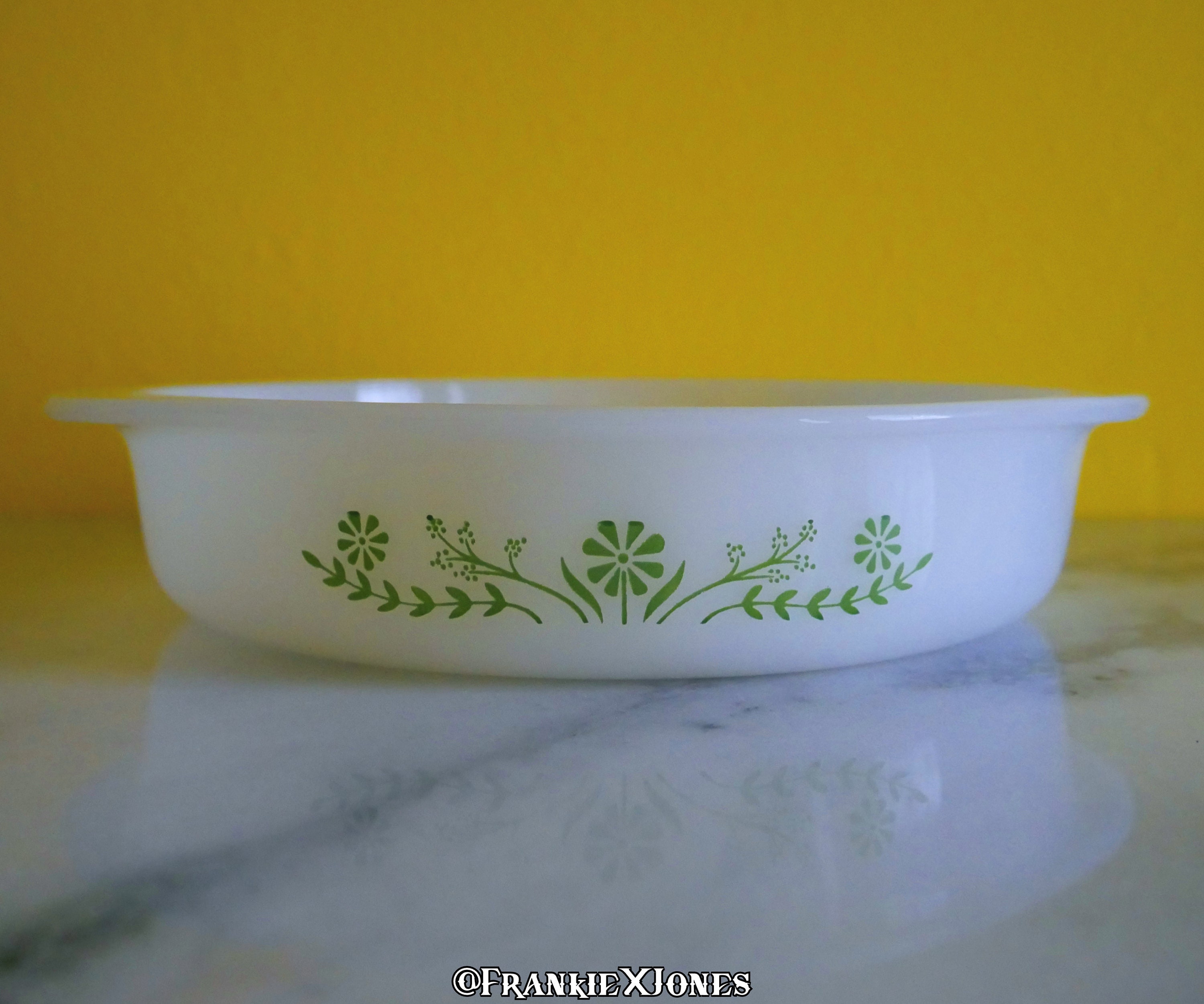 60's Milk Glass 8" Pie Dish Green Daisy Glasbake