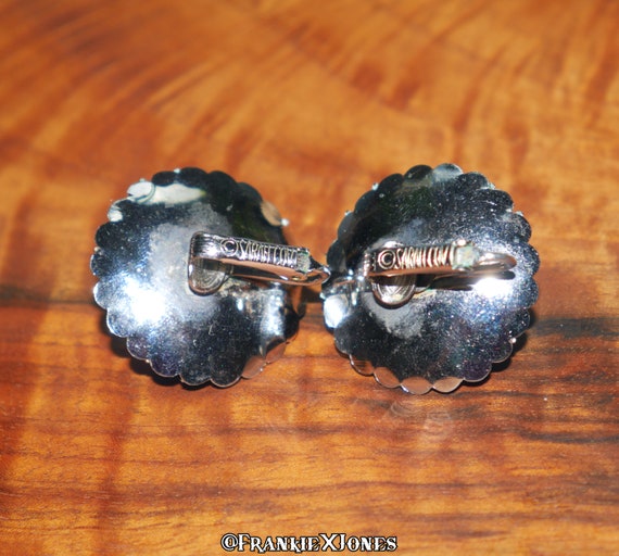 Sarah Coventry Flower Clip Earrings - image 3