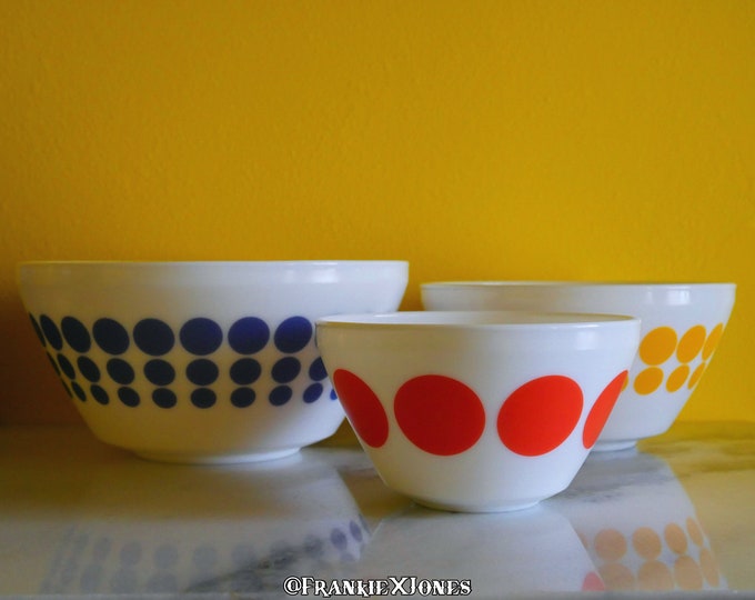 Set of 3 Vintage Charm Inspired by Pyrex Mod Dot Mixing Etsy