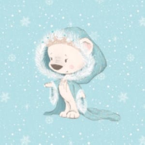 Pode incluir: Um urso branco vestindo um manto azul claro com capuz, guarnição de pele branca e uma coroa dourada. O urso está em pé sobre um fundo azul claro com flocos de neve brancos.