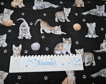 Cotton fabric cats with paws 1.60 m wide cotton woven decorative fabric animals