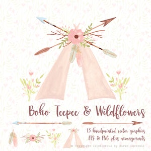 Puede incluir: Una ilustración de acuarela de un tipi rosa con una corona de flores y flechas. El tipi está rodeado de flores silvestres y vegetación. El texto "Boho Teepee & Wildflowers" está escrito debajo del tipi. El texto "13 handpainted vector graphics EPS & PNG plus arrangements" está escrito debajo del texto "Boho Teepee & Wildflowers". El texto "Copyright Illolicious by Sarah Deverell" está escrito debajo del texto "13 handpainted vector graphics EPS & PNG plus arrangements".