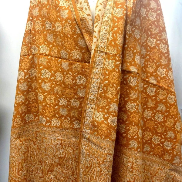 Nouvelle écharpe de couleur OR Véritable châle en laine de yak / himalayen fait vintage imprimé feuille ethnique Handloom écharpe / couverture enveloppante, cadeau de qualité Premium pour elle