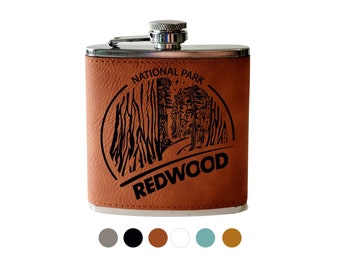 Fiole en cuir gravée Redwood National Park - Cadeau de voyage personnalisé
