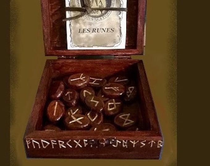 the mentorune, runic divination game, The runes offer a path, it's up to you to follow their advice or not.