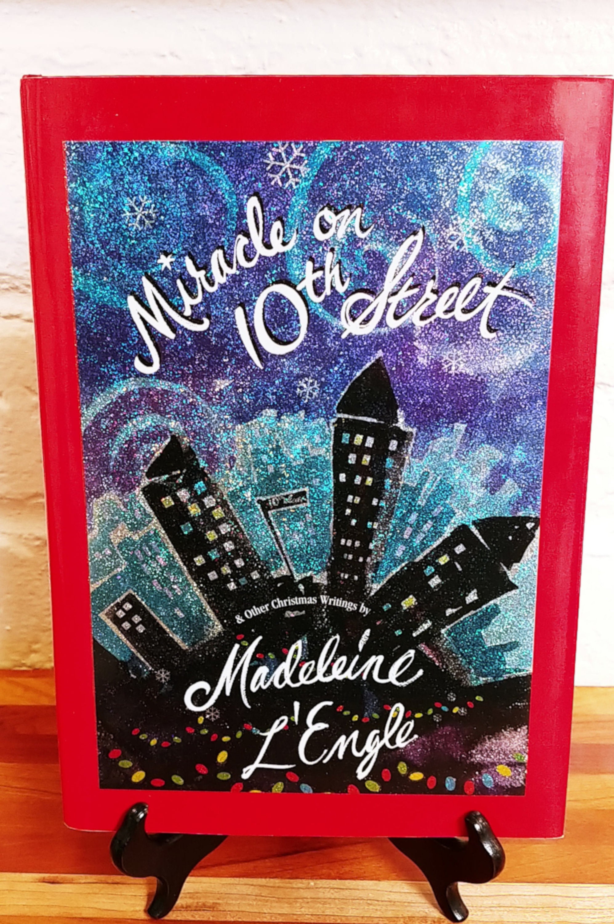 Miracle on 10th Street and Other Christmas Writings by Madeleine