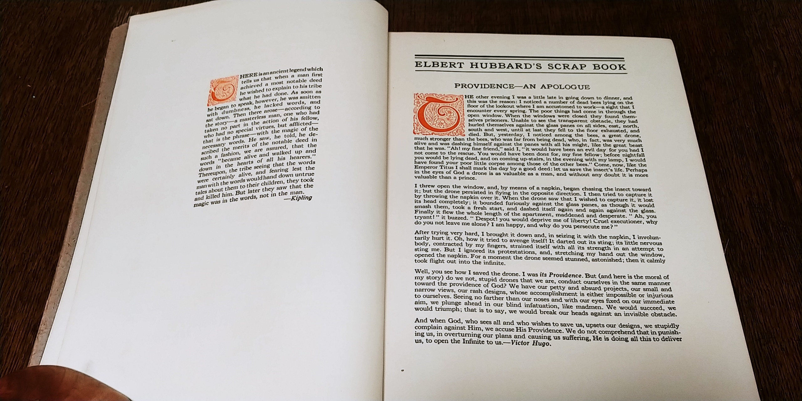 ELBERT HUBBARD'S SCRAP BOOK by Elbert Hubbard - 1st Edition - 1923 - from  Gibbs Books (SKU: 081512-P)