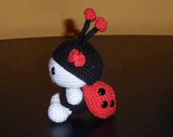 Coccinelle, coccinelle amirigumi au crochet, de la main