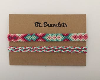 Set of 2 friendshipbracelets green/pink bracelets or anklets