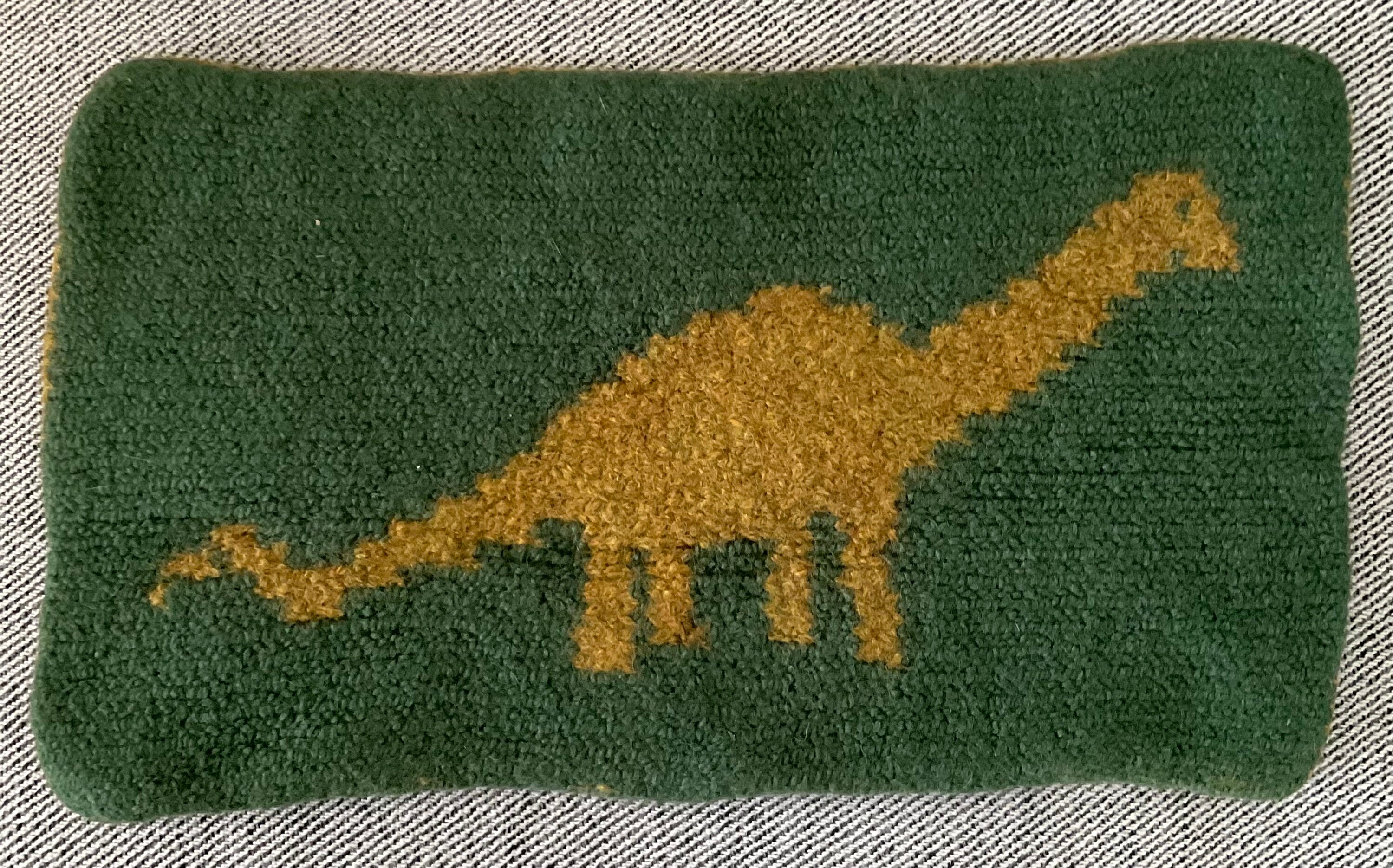 Reversible felted wool potholder/trivet