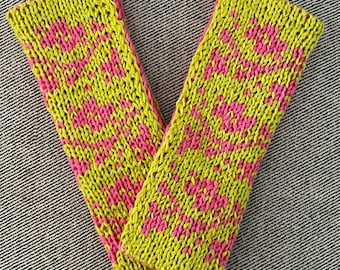 Seatbelt cover. Protect your skin and clothes from your seatbelt. Drive in comfort.