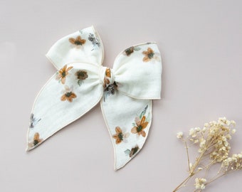 Muslin Cream Fall Floral Large Fable Bow, Fall Hair Bow, Floral Fall Fable Bow,