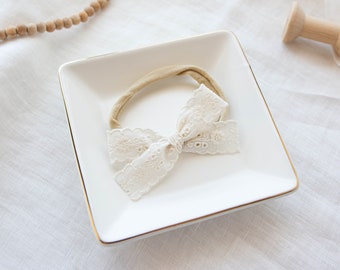 Ivory Floral Lace Bow, Baby Lace Bow, Lace Headband, Lace Pigtails, Newborn Baby Bow, Nylon Baby Headband