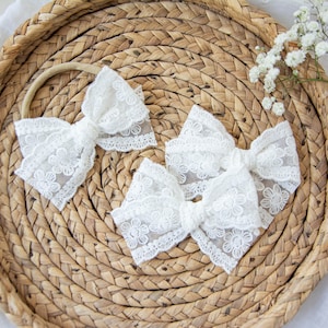 White Daisy Lace Embroidery Ribbon Bow, Lace Bow, Lace Headband, Newborn Baby Bow, Toddler White Lace Bow