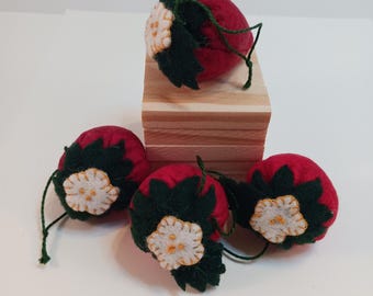 Small Strawberry Pincushions, Wool Felt, Vintage Style, # 4