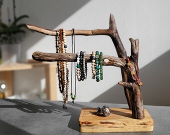 Porte bijoux artistique pour bracelets et colliers courts