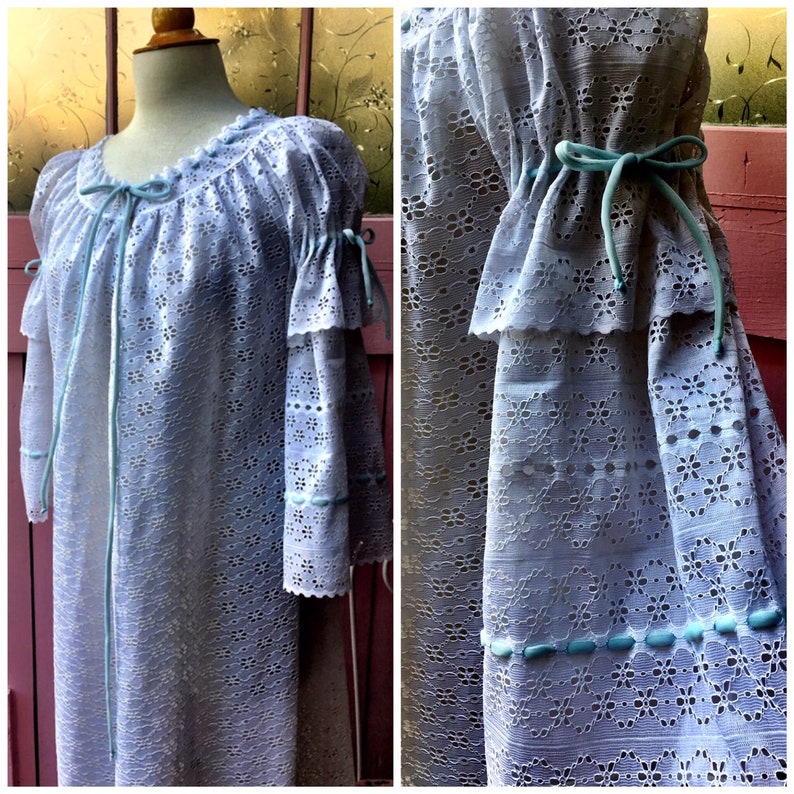 Intime of California Vintage White eyelet and teal trimmed Dressing Gown