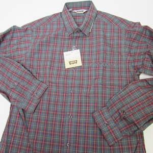 Vintage 1979 Levi&#39;s NWT Green Red Button Down Shirt Teens Medium (Fits Adult Small) NOS