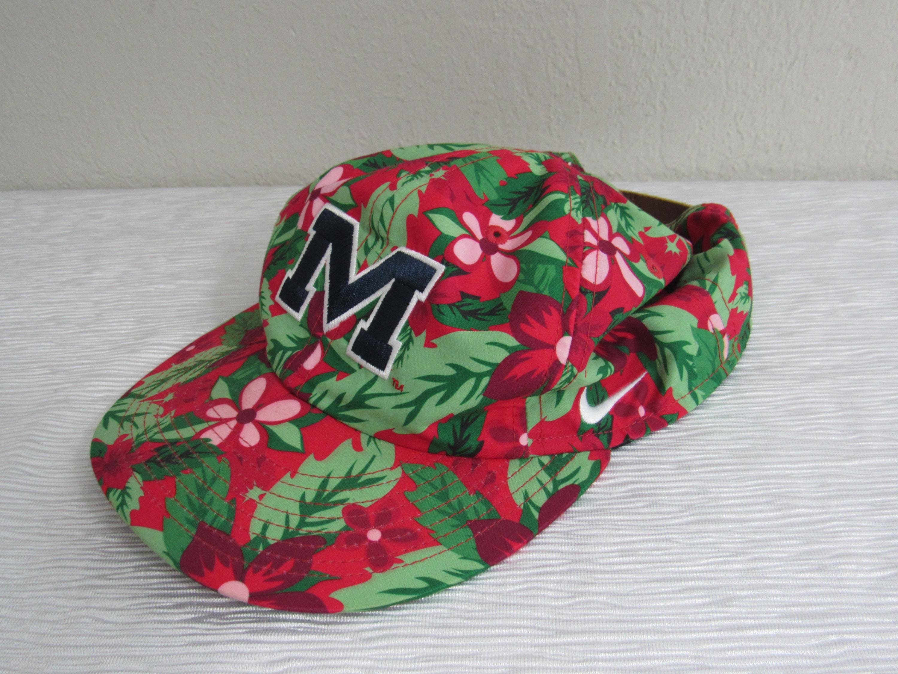 nike tailwind floral cap