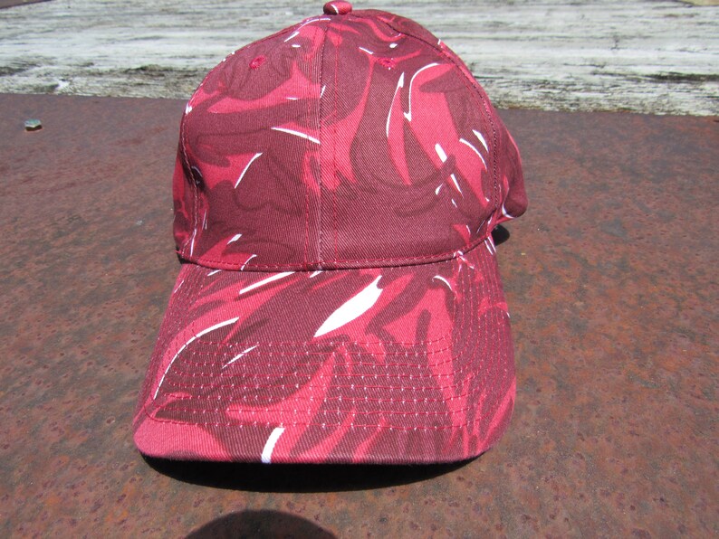 Late 90/'s New Era Red Floral Camo Men/'s Adjustable Strap Back Baseball Hat NOS New OSFM Vtg