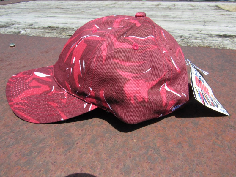 Late 90/'s New Era Red Floral Camo Men/'s Adjustable Strap Back Baseball Hat NOS New OSFM Vtg