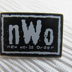 Retro WCW New World Order NWO Pro Wrestling Pin Brooch!