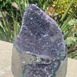 Druzy Amethyst Cut Base