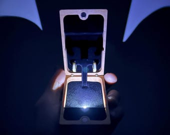 LED Wooden Stud Earring Box: Flip-Up Gift Presentation