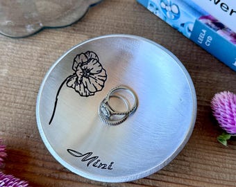 Personalized Floral Aluminum Ring Dish – 10th Anniversary Gift or Birth Month Flower Jewelry Tray