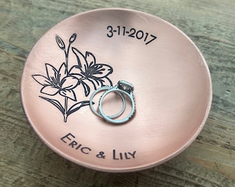 Personalized Floral Ring Dish for Her / 7th or 22nd Anniversary Copper Gift - 4" Round - Wanderweg Shop