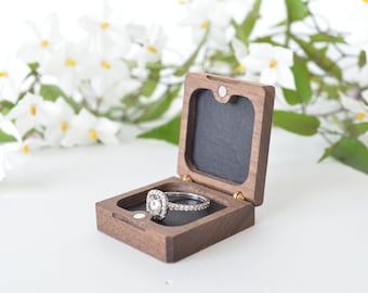 Slim Engagement Ring Box - Flat Minimalist Ring Box - Tooth Fairy Box - Personalized Engraved - Wanderweg Shop