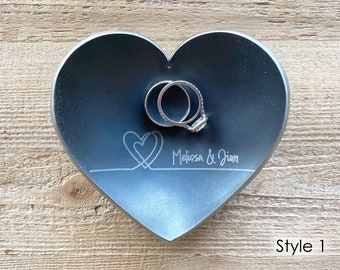 Iron Heart Ring Dish 6th Anniversary Gift for Her / Engagement Gift / Valentine's gift - Personalize Engrave - Wanderweg Shop