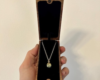 Lifted Pendant Gift Box / Presentation Necklace Holder / Slim Wooden Necklace Box - Customize Personalize Engrave - Wanderweg Shop