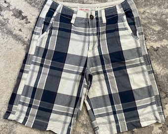 Short à carreaux American Eagle, taille 30, homme, bleu marine, blanc et gris, coupe longue, en coton, style décontracté, idéal pour l'été et les promenades. Logo aigle.