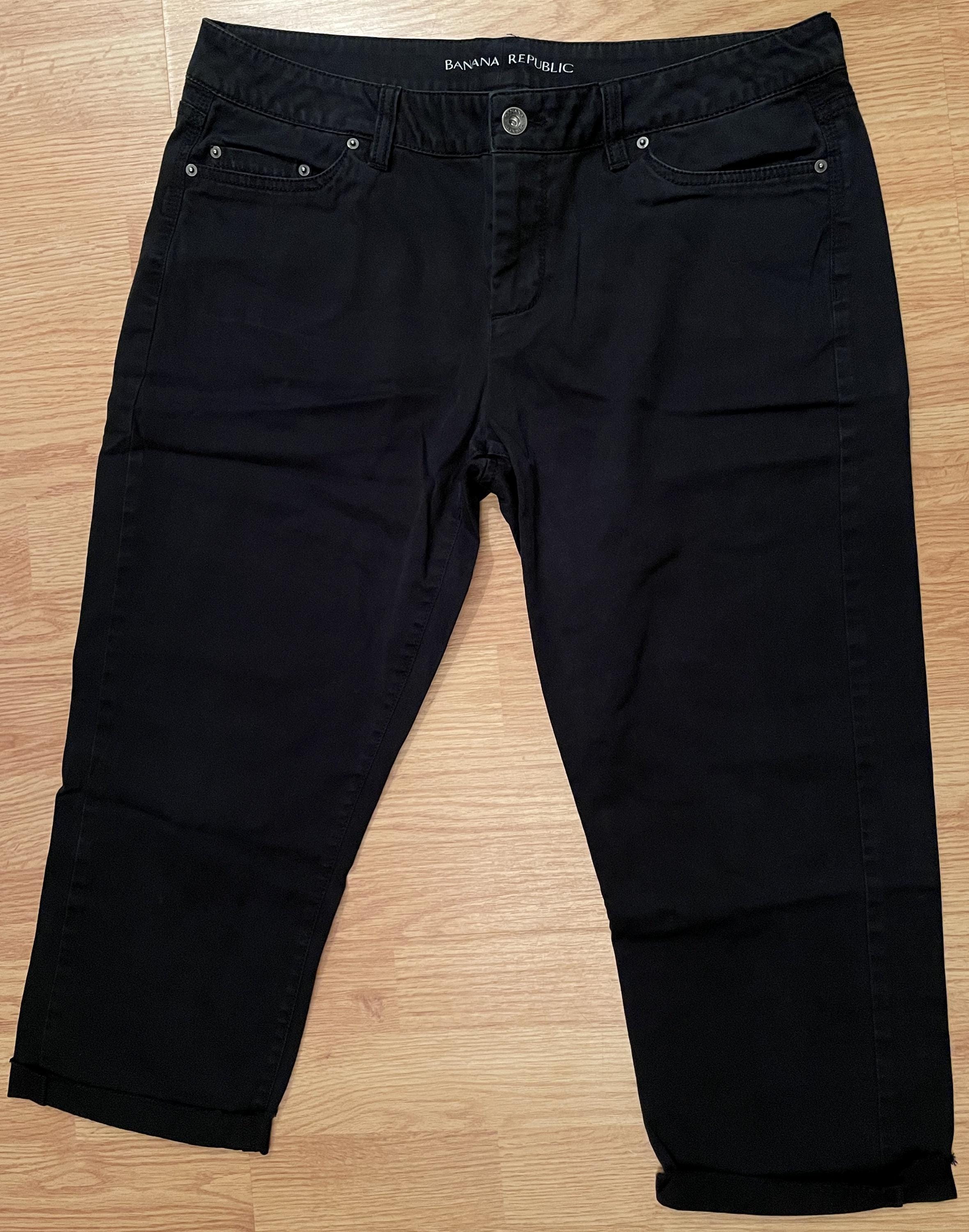 Banana Republic, Banana Republic Women's Vintage 2010 Skinny Chino Cropped Capri Pants (Black, 8, W33 x L20)