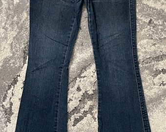 Vintage Mudd Schlagjeans, niedrige Leibhöhe, dunkle Waschung, Kontrastnähte, Damengröße 7