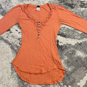 Free People We The Free Crochet Henley Top Orange XS Elena Gilbert Vampire Diaries ASO