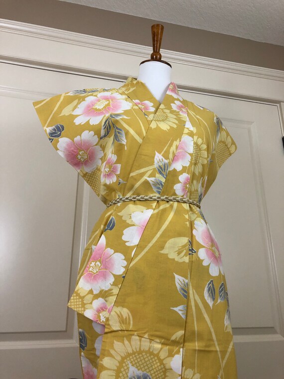 Vintage Kimono Robe - women’s clothing/yukata/cott