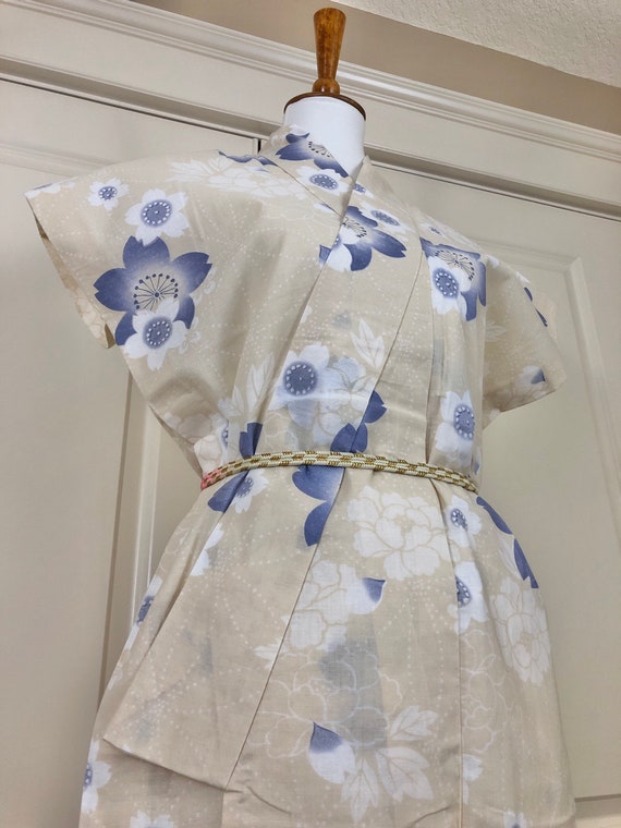 Vintage Kimono Robe - women's clothing/yukata/cott