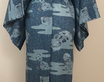 Vintage Silk Kimono Robe - women’s clothing/silk robe/robe/dressing robe/vintage kimono/grey kimono/floral kimono/coverup/boho kimono