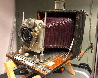 Folding camera Dandrieux. Rare modèle au format 13x18 cm