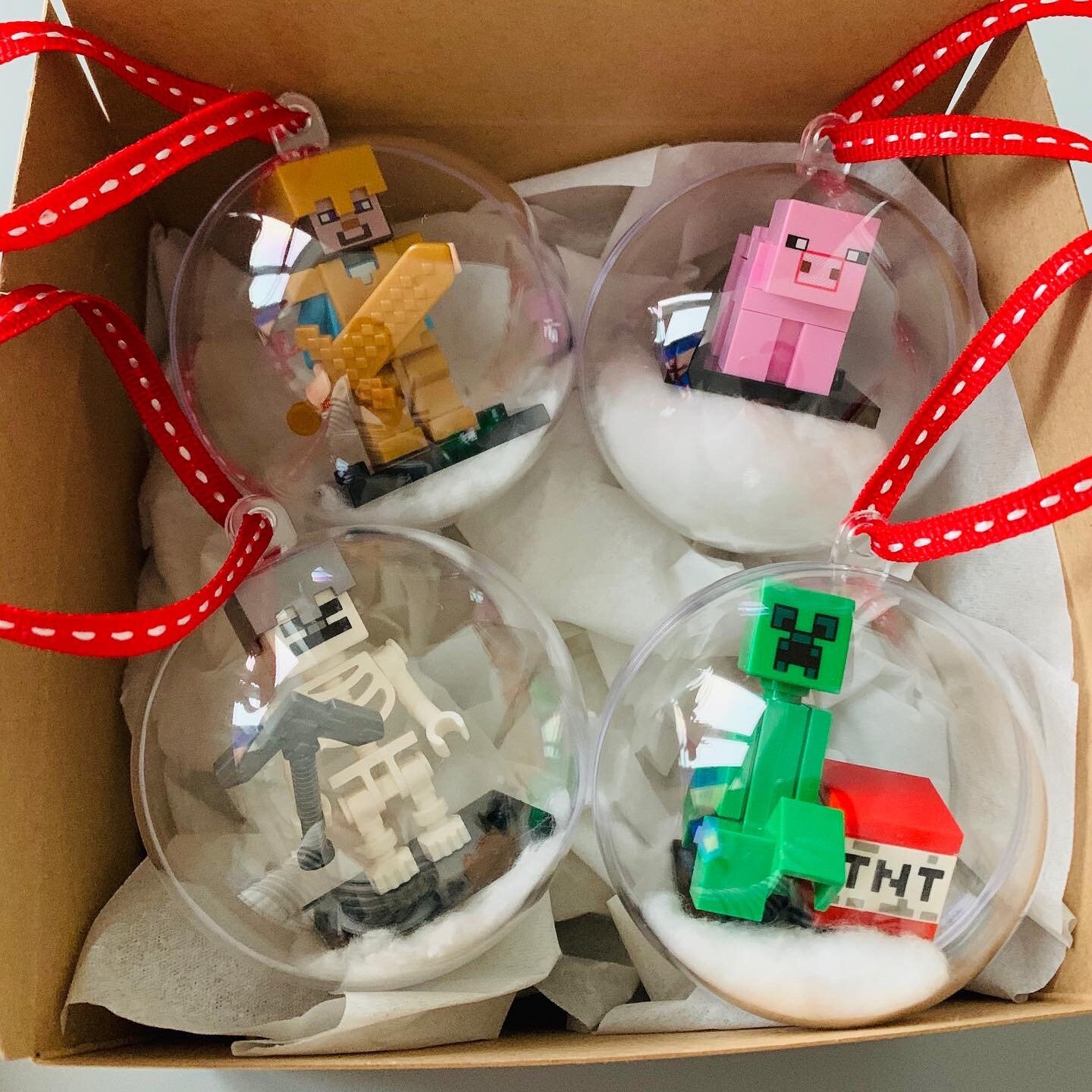 Minecraft Christmas Presents 