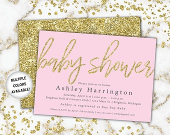 Puede incluir: Invitación a baby shower rosa con detalles de purpurina dorada. La invitación dice "baby shower" en letras doradas con purpurina e incluye el texto "Por favor, únase a nosotros para honrar a Ashley Harrington Sábado, 21 de abril | 2:00 p.m. - 5:00 p.m. Brighton Golf & Country Club | 1234 Main St. | Brighton, Michigan Ashley está registrada en Buy Buy Baby Por favor, confirme su asistencia antes del 17 de abril a Emily | 555.123.4567 | emily@gmail.com"