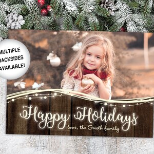 Rustieke Happy Holidays-kaart met foto | Vakantiekaart Foto | Vakantiekaart Rustieke houten lichtslingers | Vakantiekaart Sjabloon