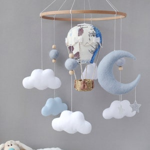 baby mobile, hot air balloon mobile, hot air balloon baby shower, adventure theme nursery decor, hot air balloon nursery, newborn gift