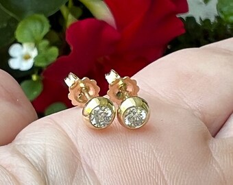 5mm 14K Solid Gold Diamond Imperfectly Round Pebble Nugget Stud Earrings, Yellow or White, Push or Screw Back
